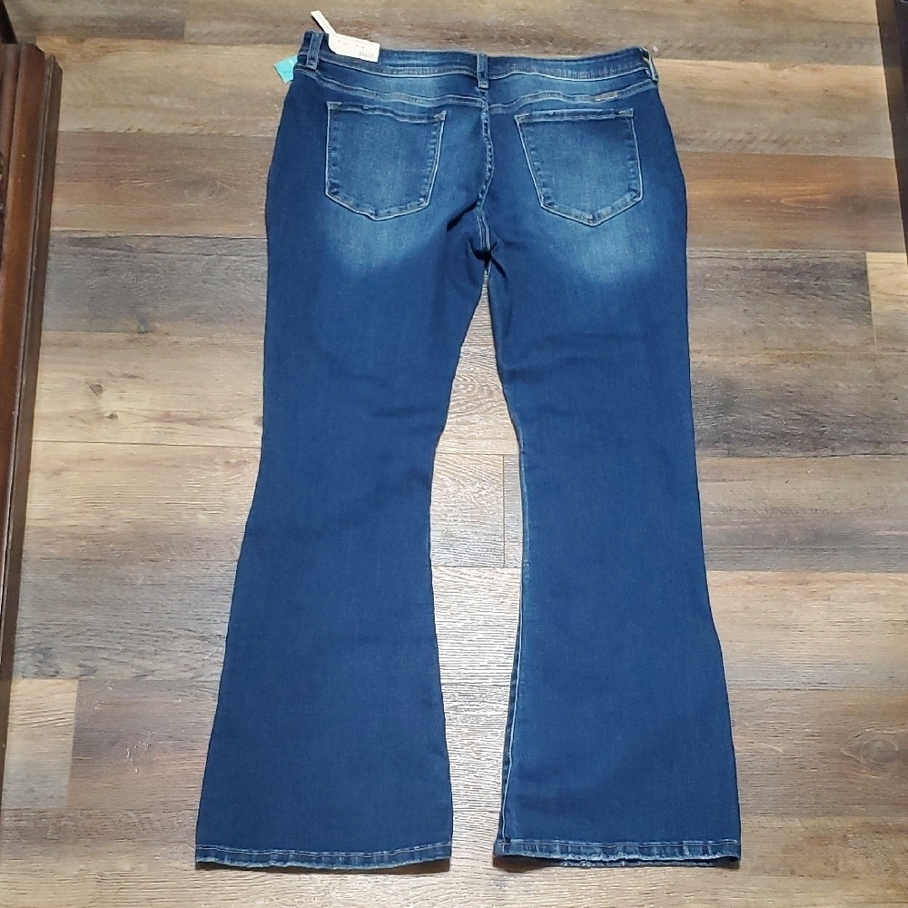 KanCan Blue Midrise Flare Wide Leg Jeans with Distressed Details - Picture 11 of 12